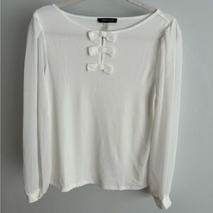 Cable & Gauge Ivory Bow Accent Blouse